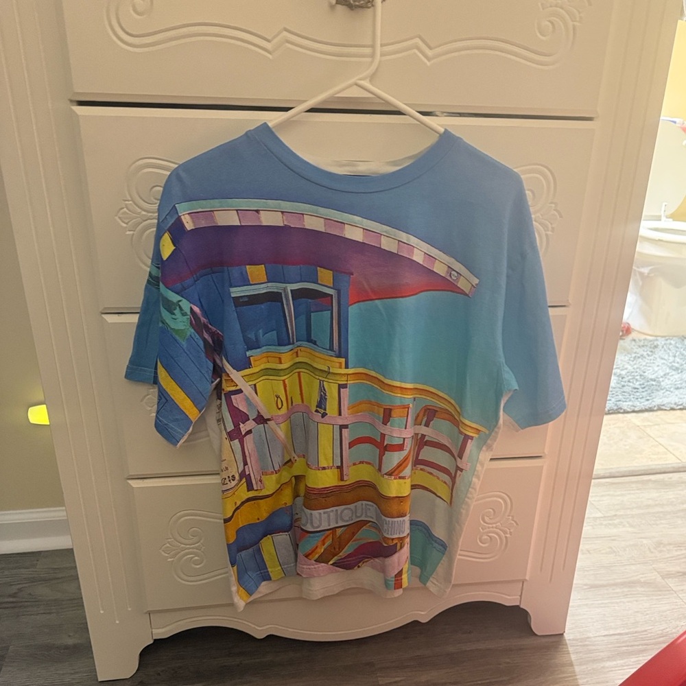Moschino Boutique Beach Front Printed Tee Sz 8 Z203-9